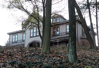 Evergreen Hamlet historic homes in Ross Township
